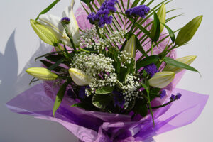 handtied-lilies-2a